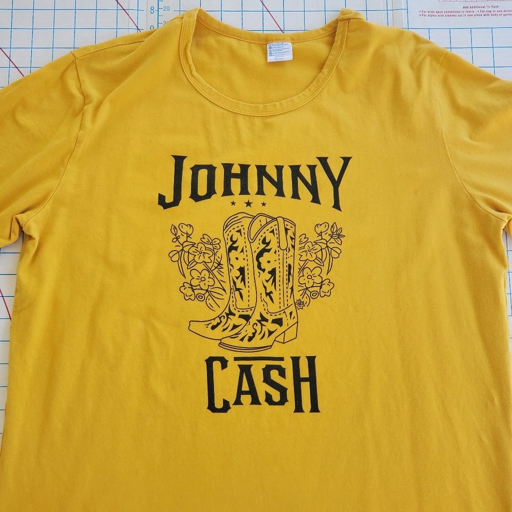 Johnny Cash Men's Size Xlarge Country Rock T-Shirt Yellow Cowboy Boot